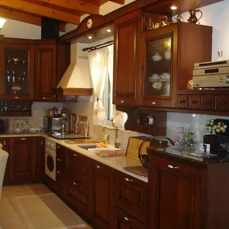 Lena Traditional Stone